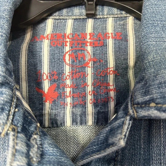 American Eagle Outfitters Jean Jacket sz M - Picture 3 of 3